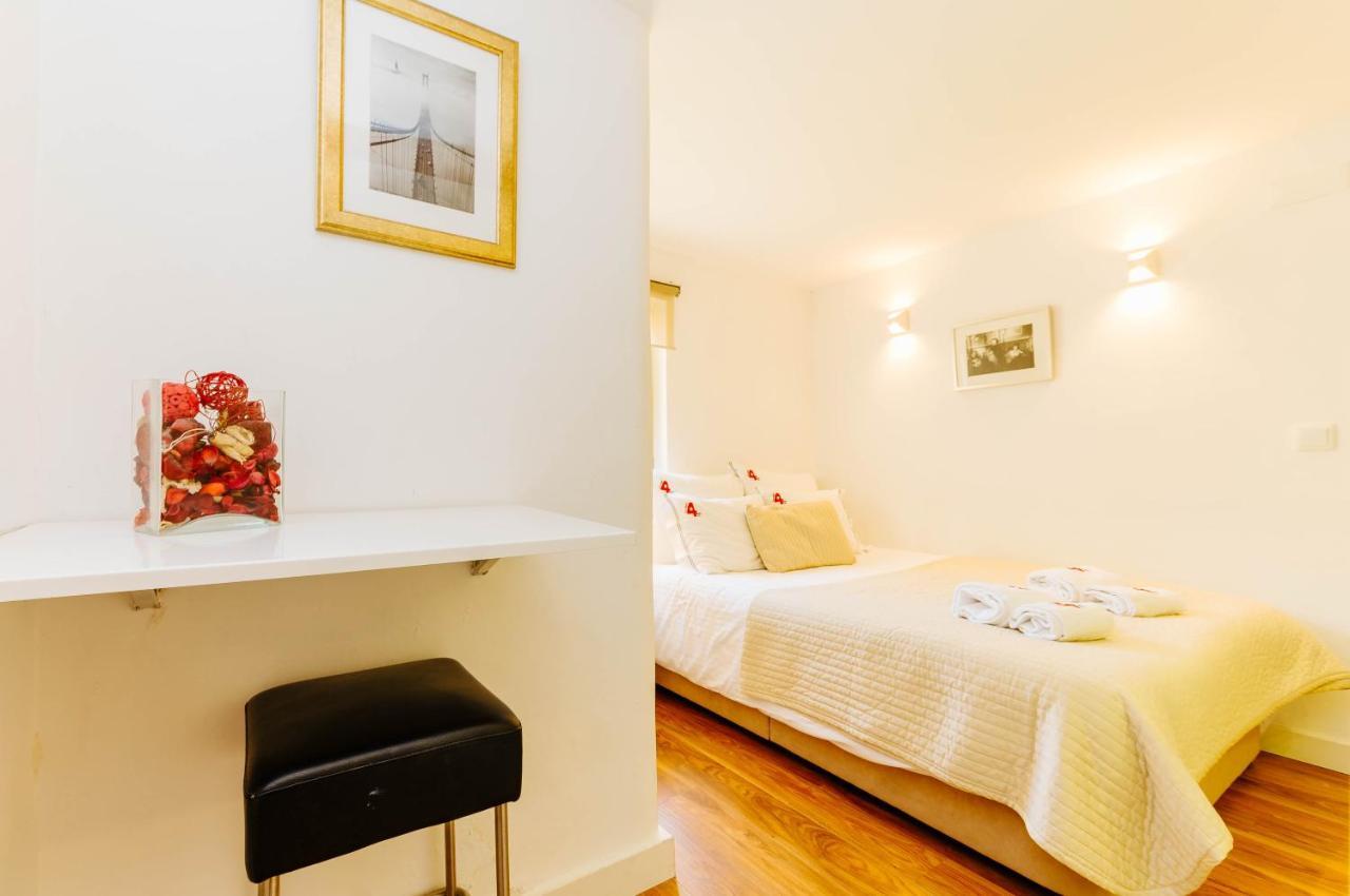 Rent4Rest Bairro Alto Charming 1Bd Apartment リスボン エクステリア 写真